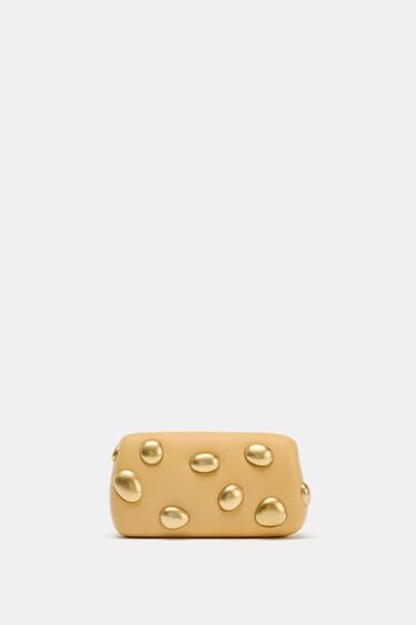 CLUTCH APLIQUES METÁLICOS - Mostaza de Zara