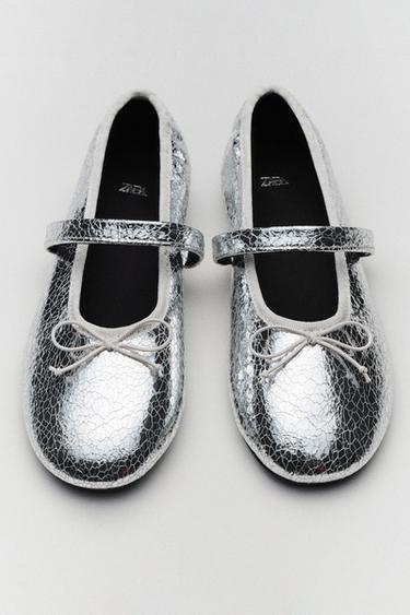 BALLERINA IN METALLIC-OPTIK - Silber von Zara