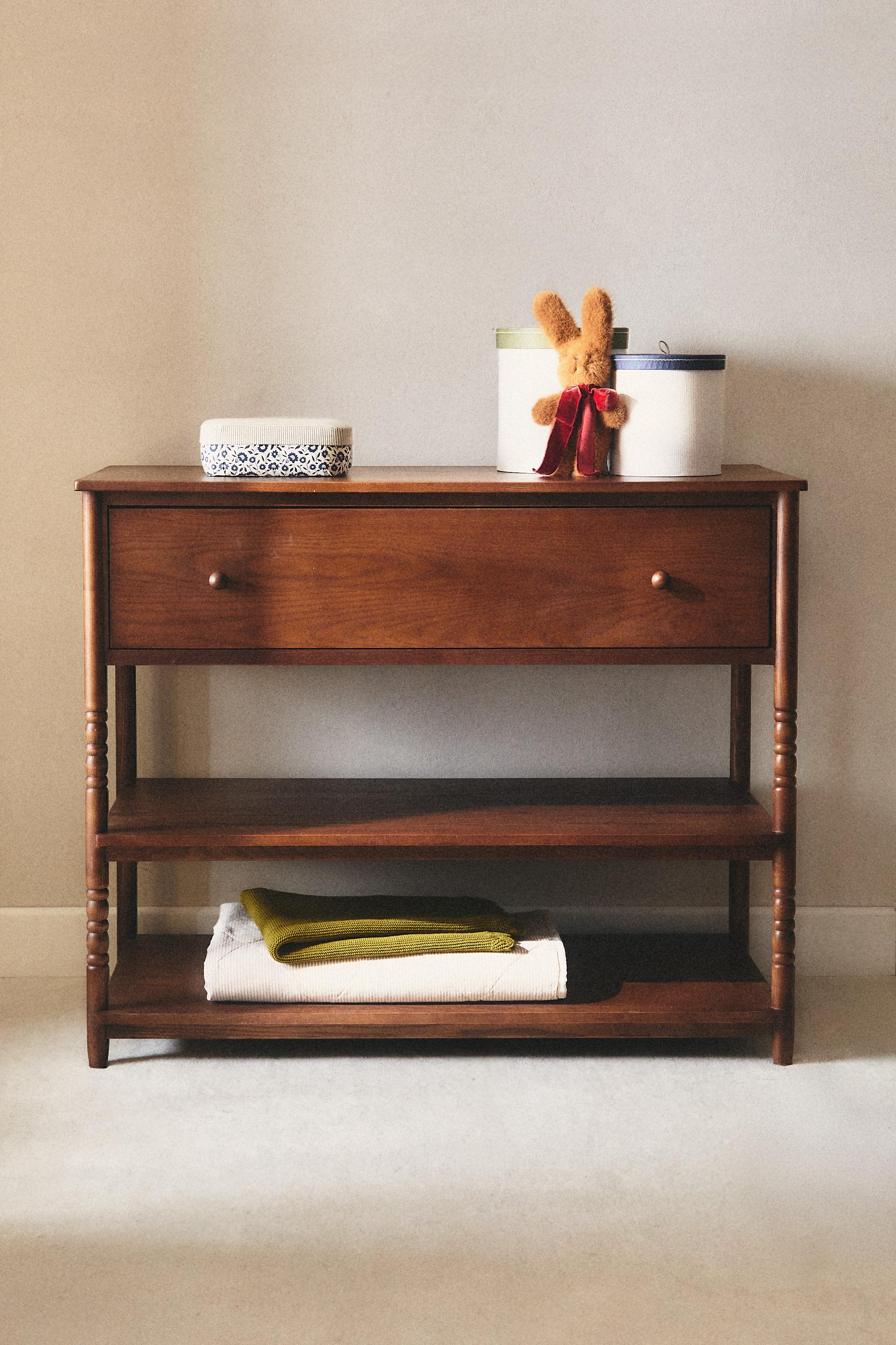 ASH WOOD CONSOLE — Dark brown