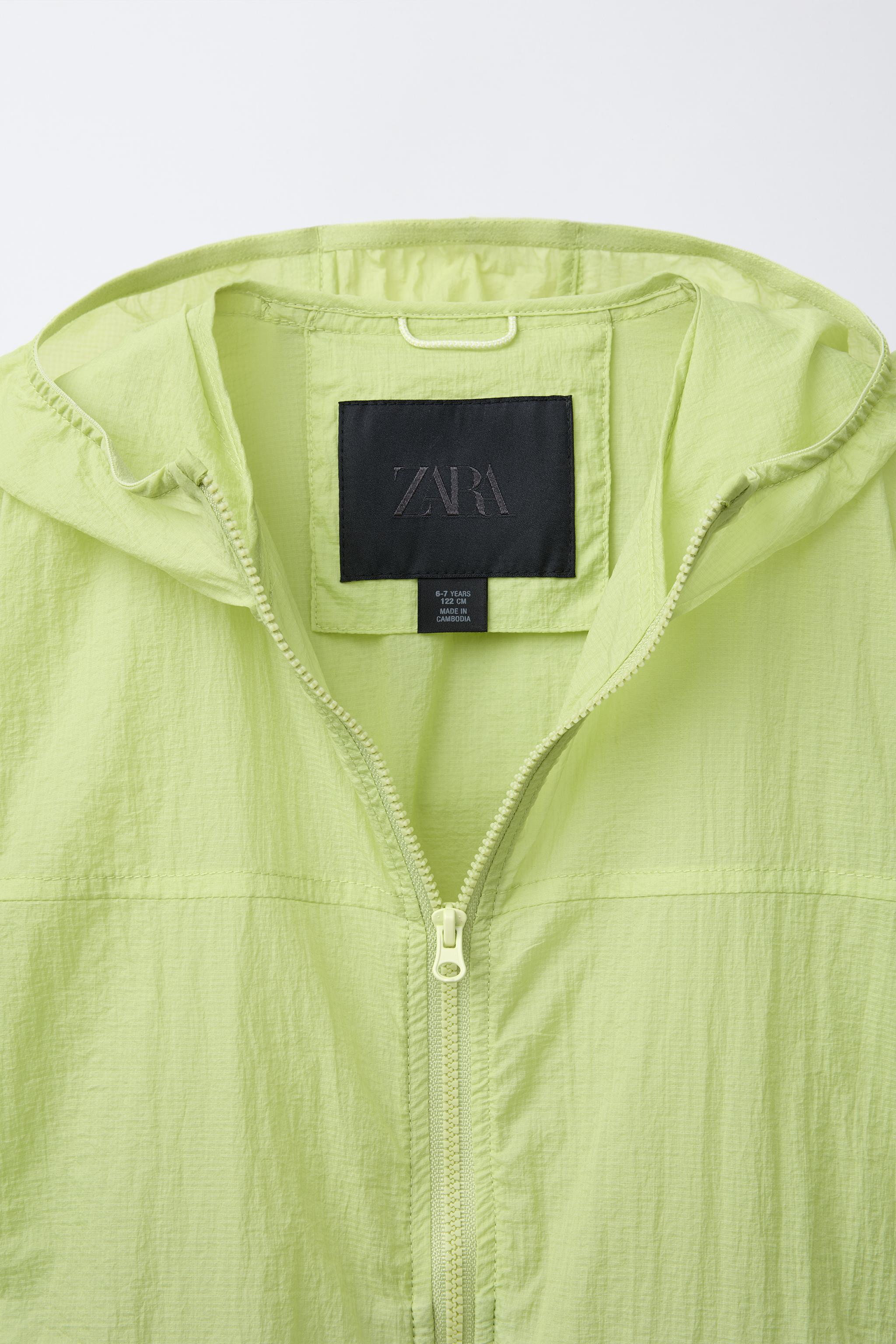 LIGHTWEIGHT PACKABLE WINDBREAKER - Lime green | ZARA United LIGHTWEIGHT PACKABLE WINDBREAKER - Lime green | ZARA United