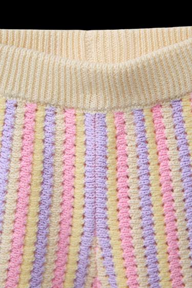 Zara STRIPED KNIT SHORTS - Pastel pink