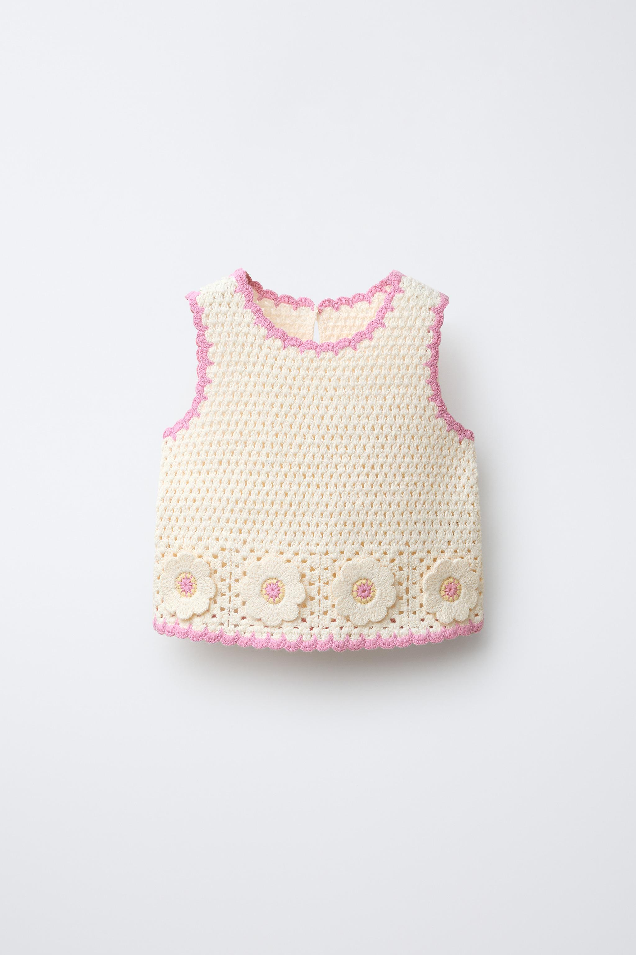 TOP EN CROCHET À FLEURS