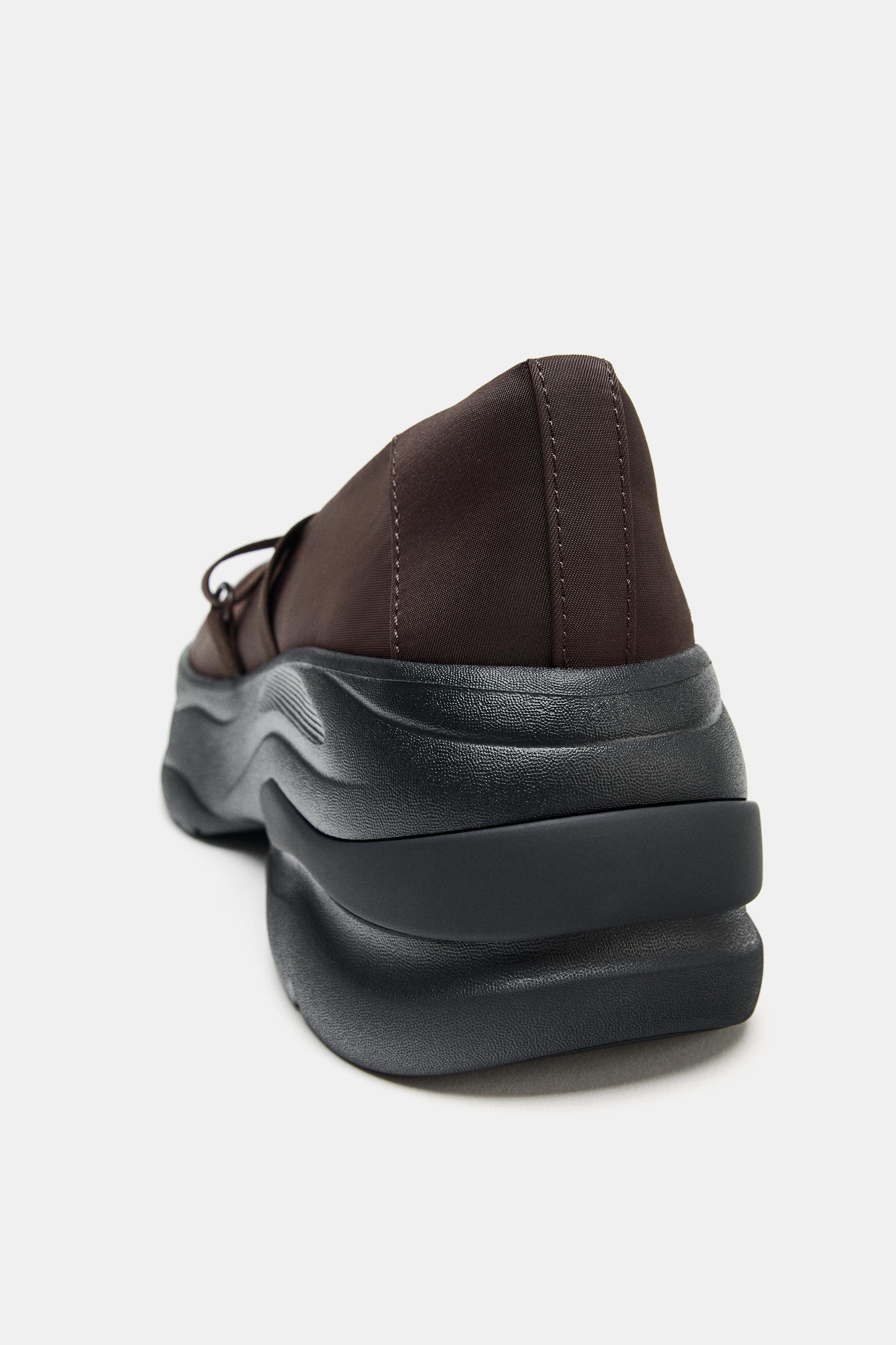 ギャザー入りサテンバレリーナシューズ - ブラウン | ZARA Japan ギャザー入りサテンバレリーナシューズ - ブラウン | ZARA Japan