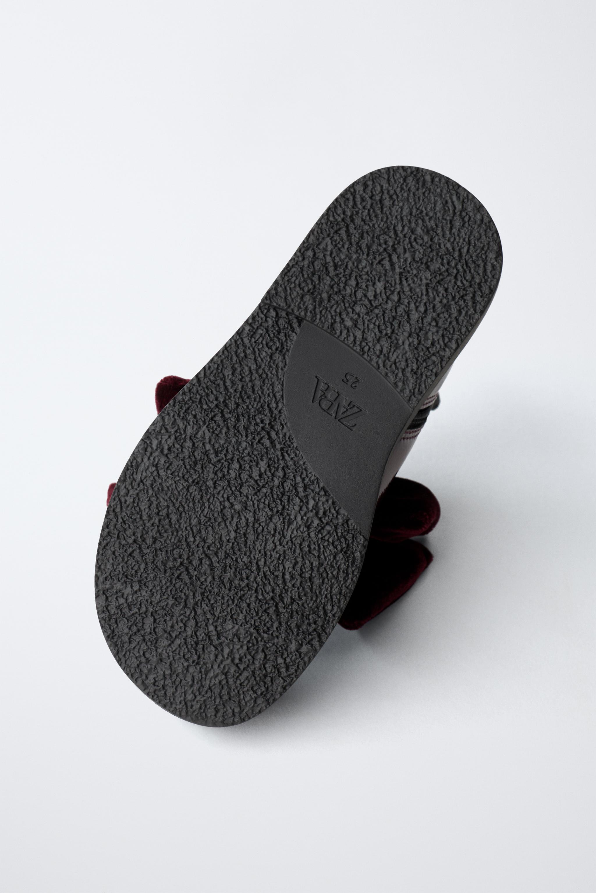 PATENT FINISH BOW BOOTS