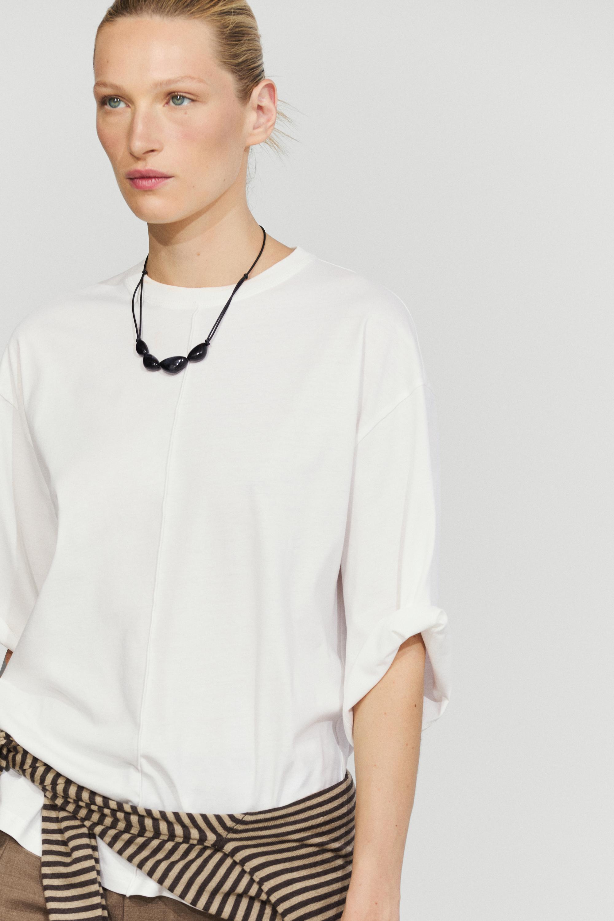 100% cotton short sleeve seamed T-shirt — Oyster-white