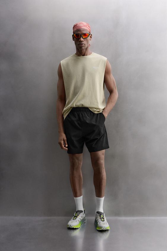PERFORATED LIGHTWEIGHT SHORTS