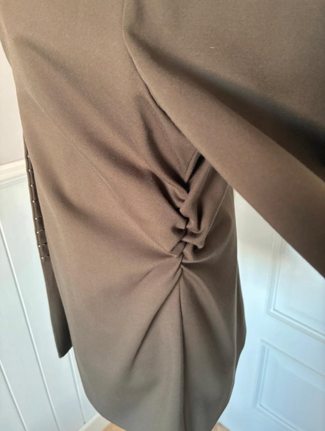 FITTED JACKET WITH PLEATED DETAILS - Image 7