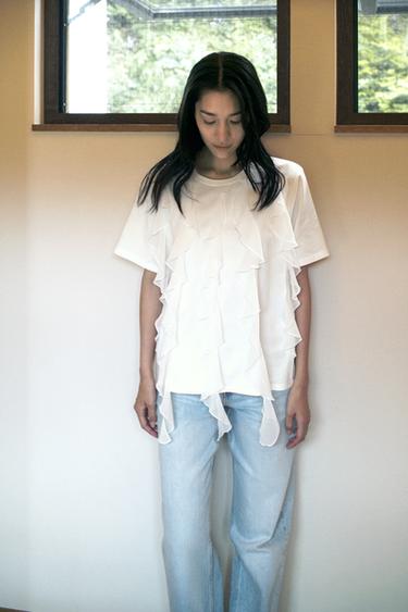 RUFFLED T-SHIRT - White by Zara