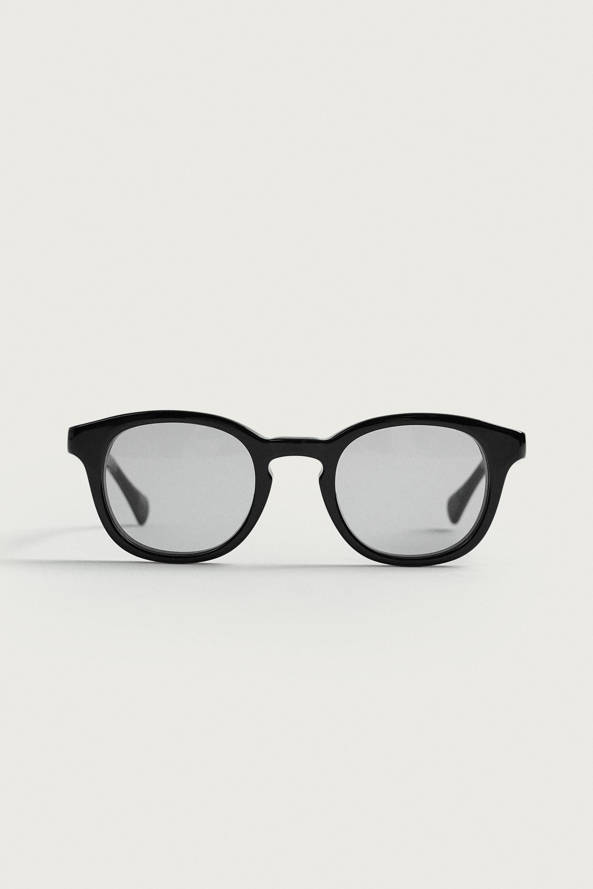 ROUND SUNGLASSES — Black