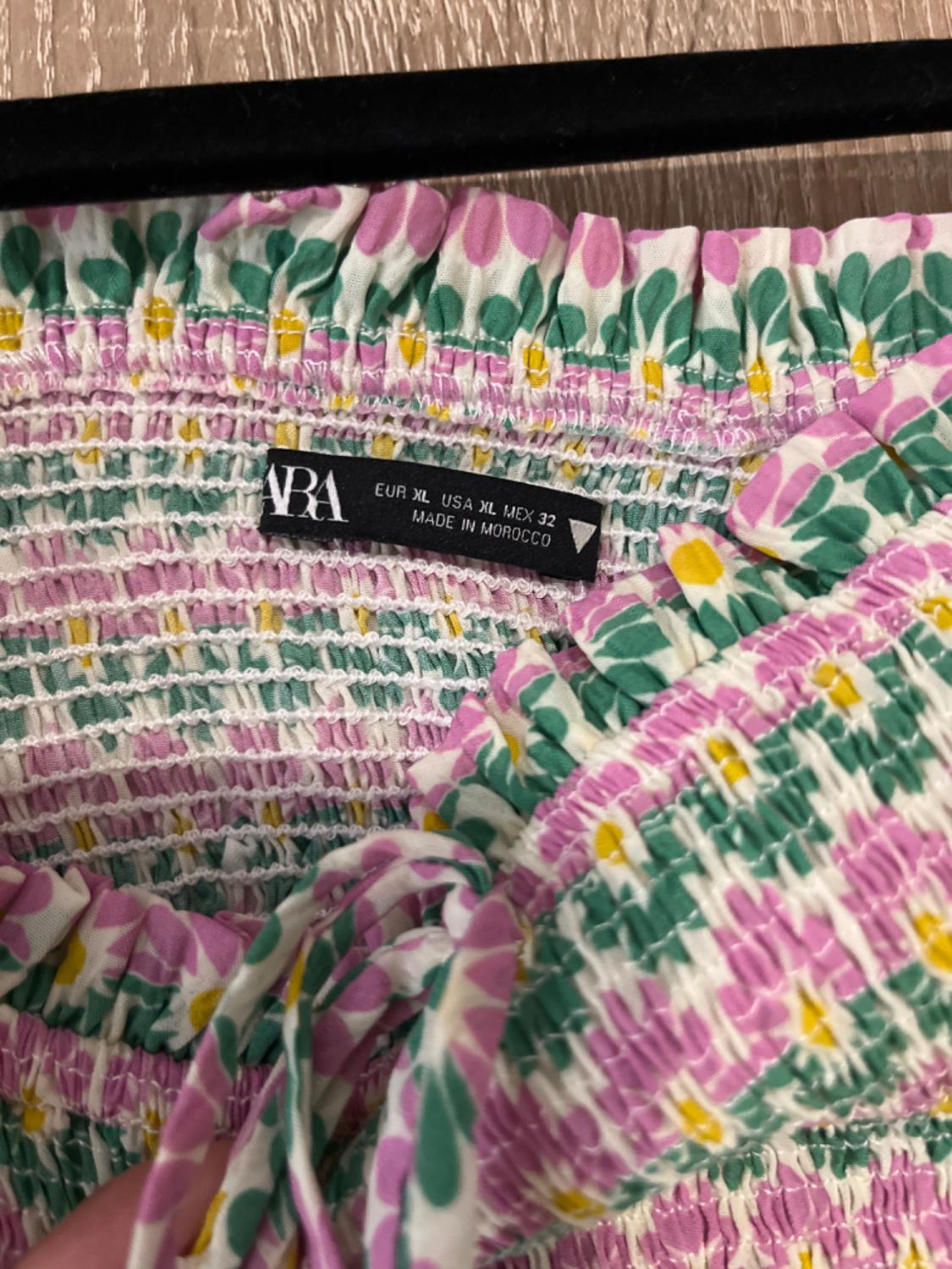 SMOCKED PRINT TOP - Image 6