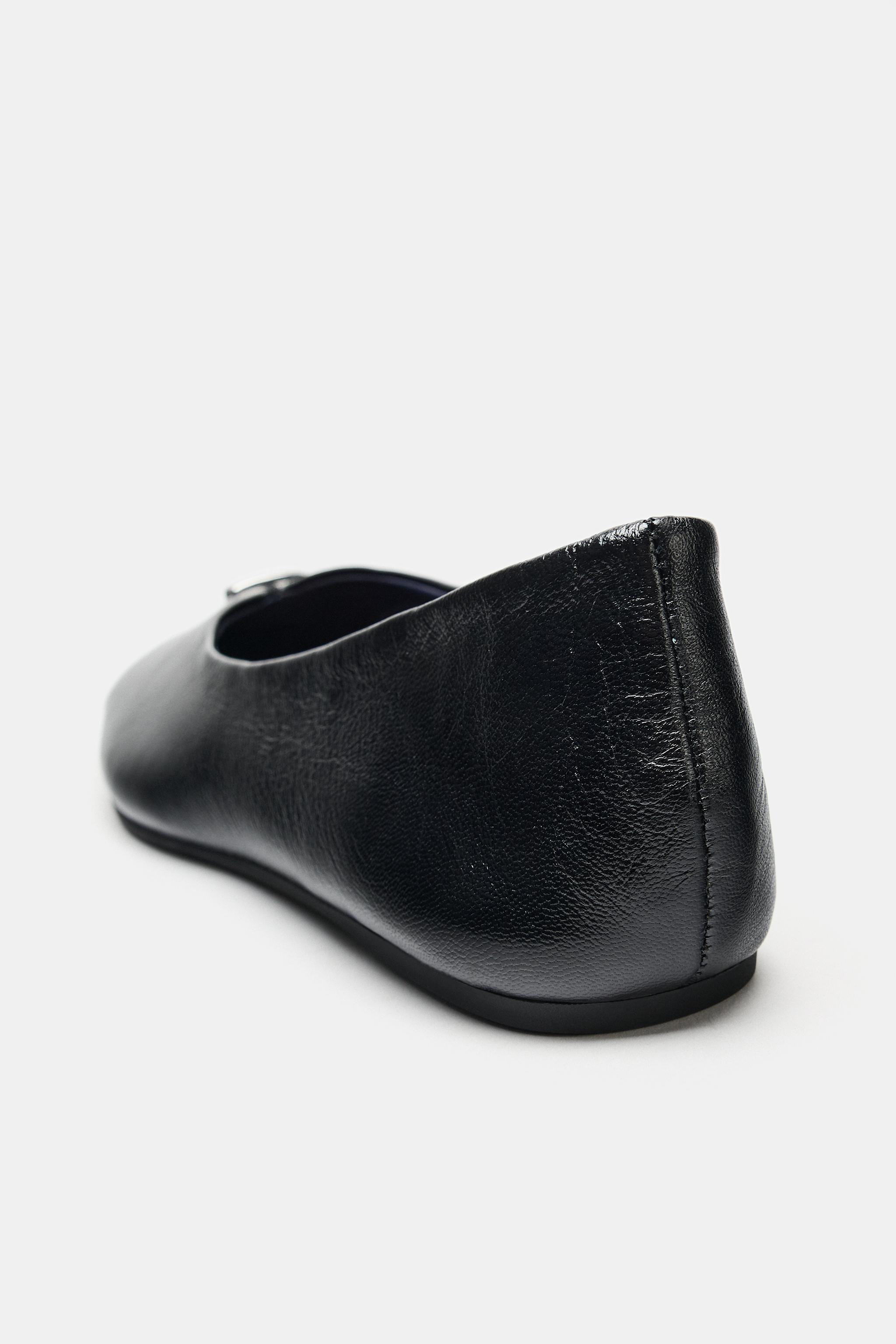 レザー メタルディテール バレリーナシューズ - ブラック | ZARA Japan