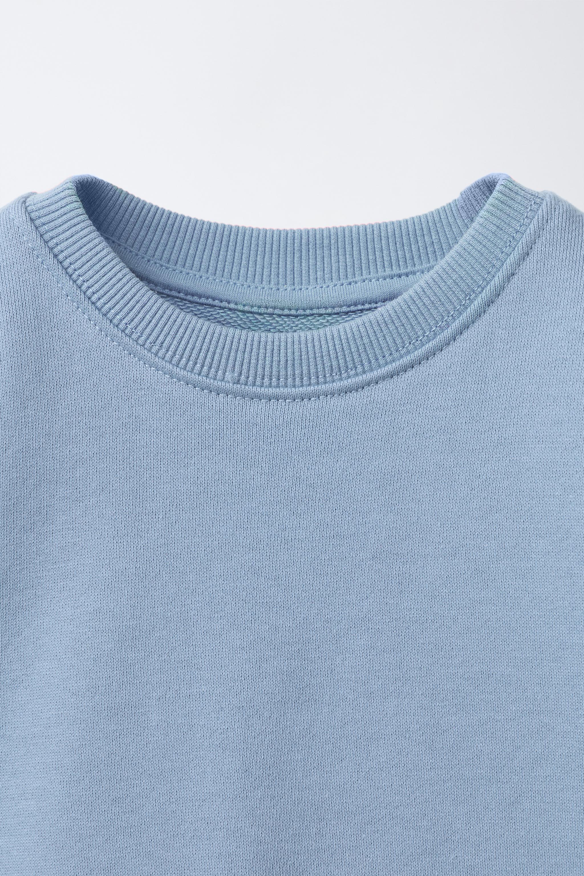 ENSEMBLE JOGGING T-SHIRT ET BERMUDA À ÉTIQUETTE