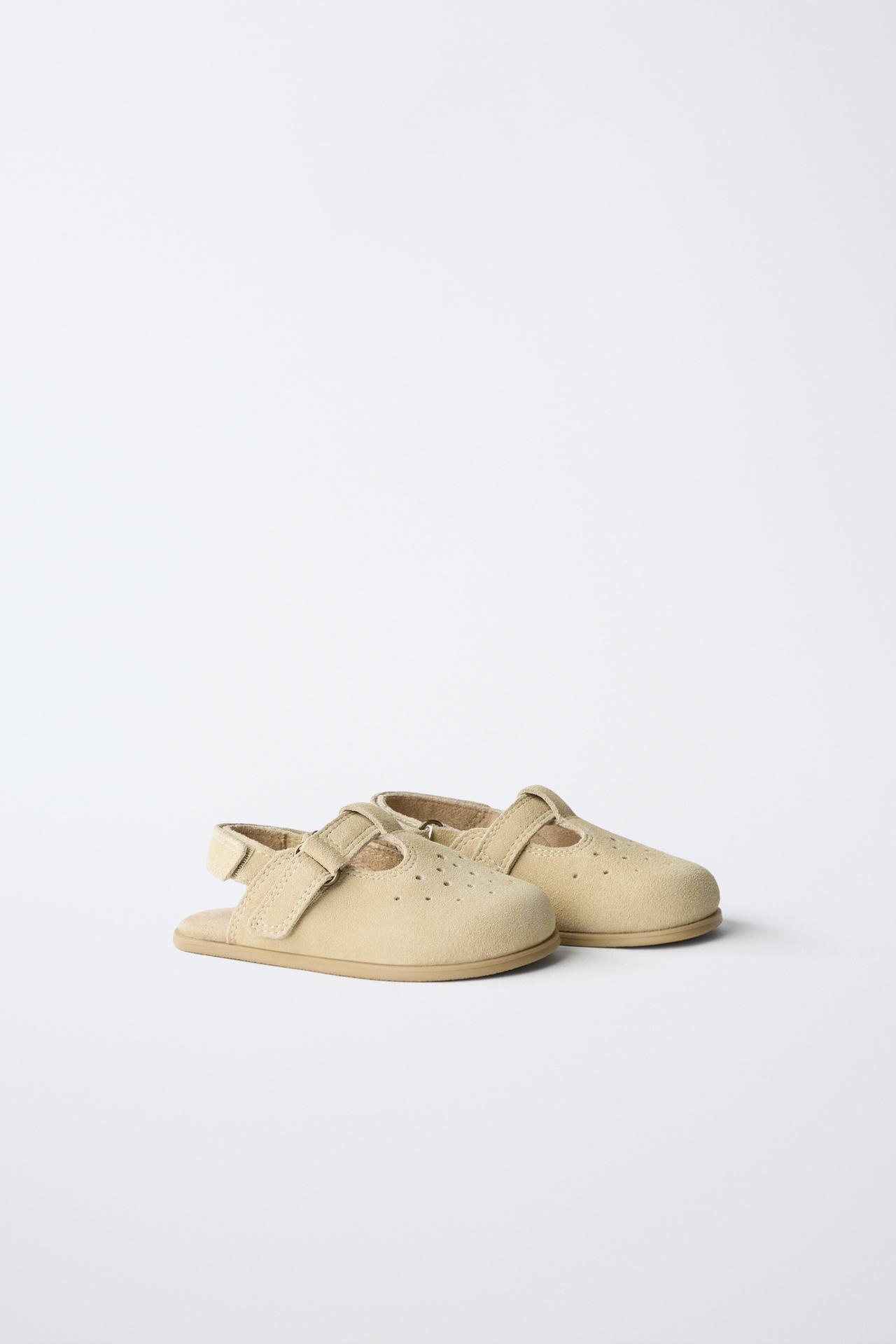 BAREFOOT LEATHER CLOGS — Sandy Brown