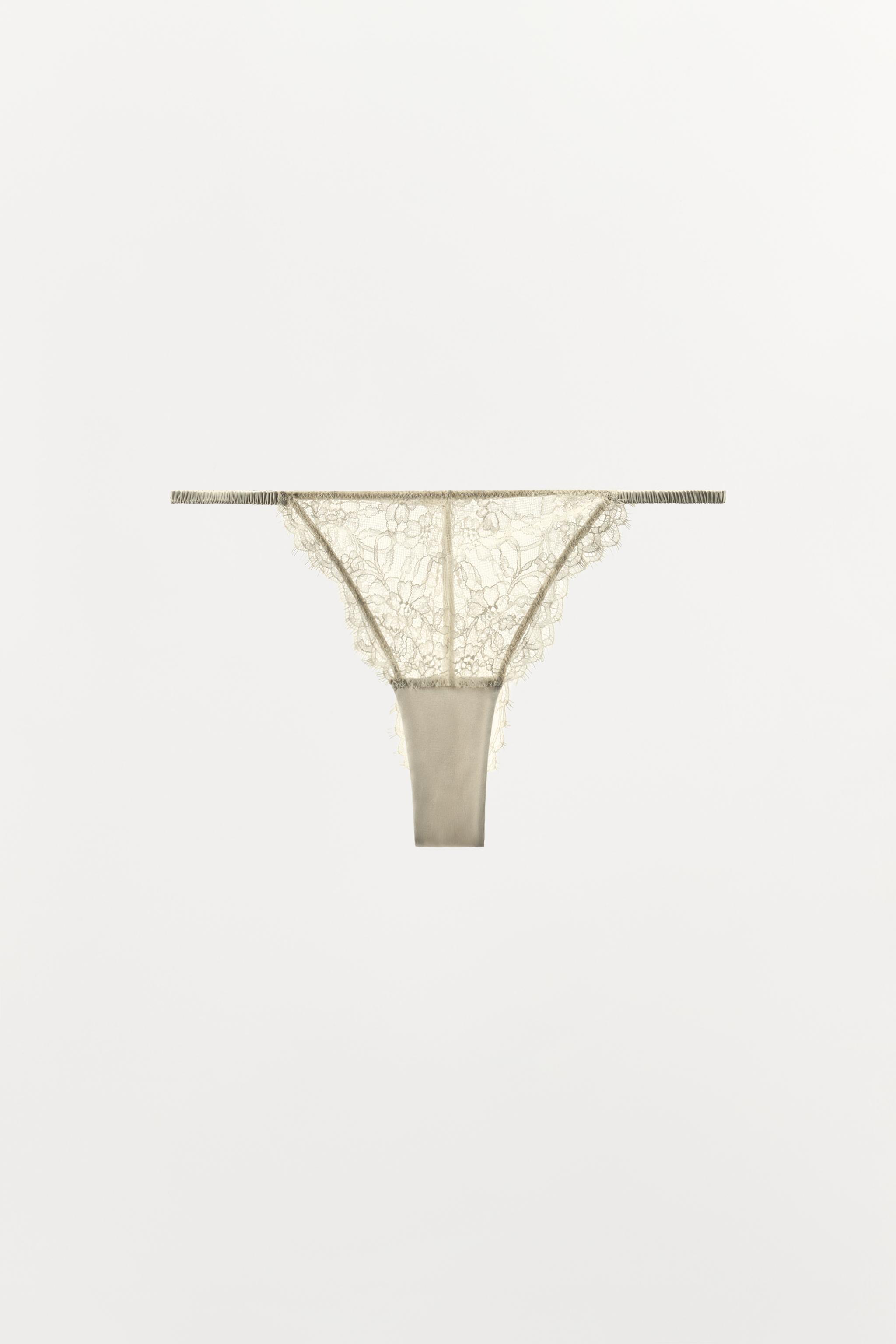 LACE PANTIES — Ecru