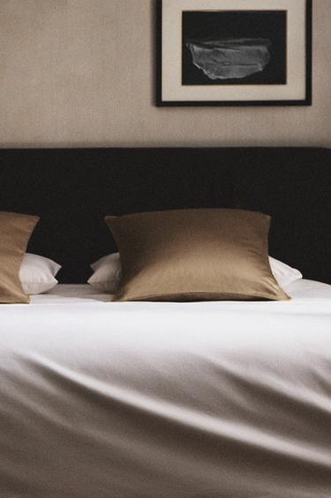 SATEEN DUVET COVER (1000 THREAD COUNT) - White by Zara