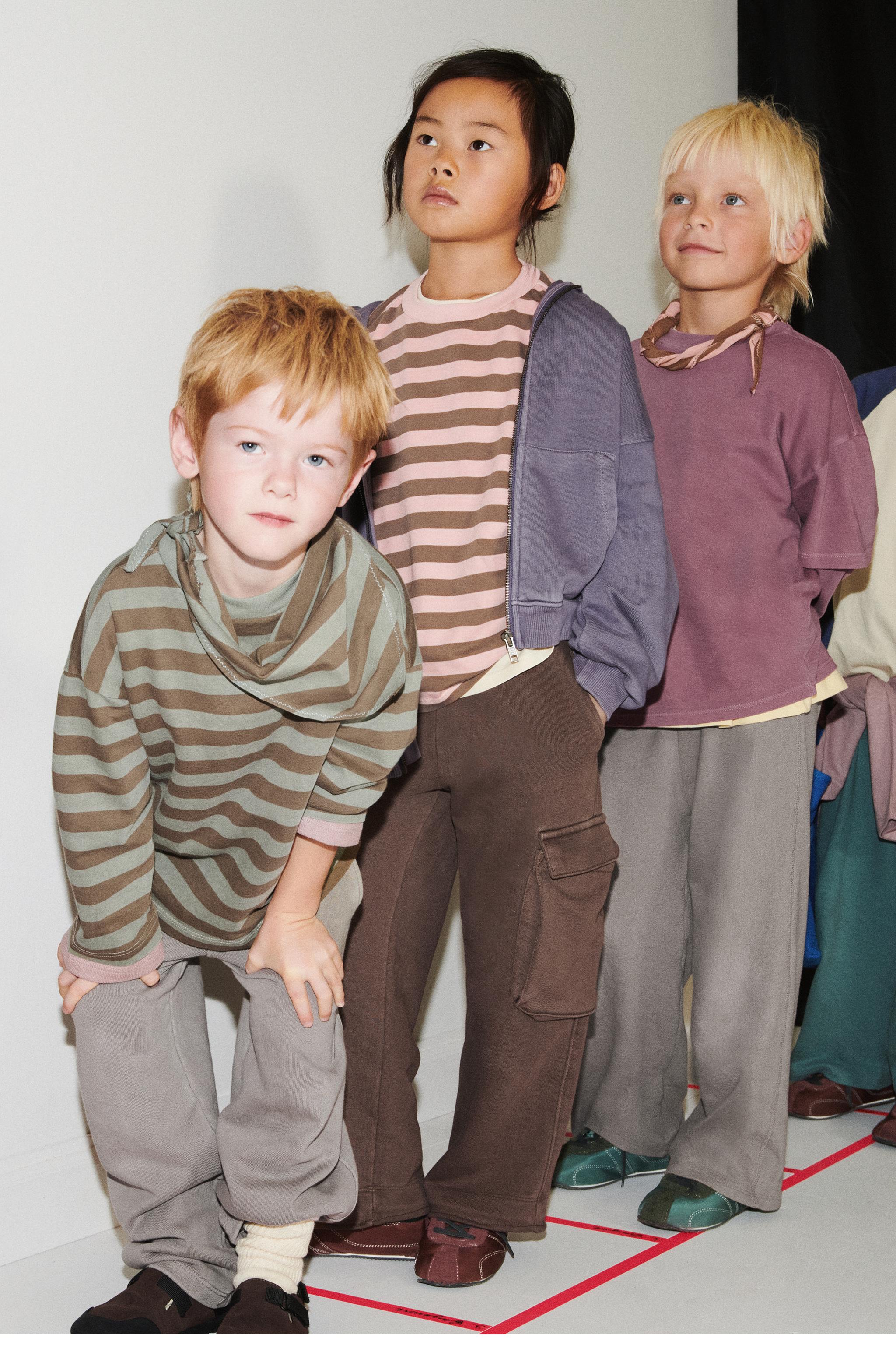 PANTALON CARGO EN MOLLETON