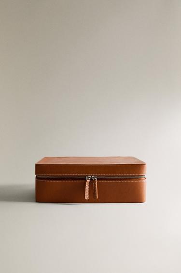 LARGE LEATHER WASH BAG WITH COMPARTMENTS - Mid-camel by Zara - Image 0