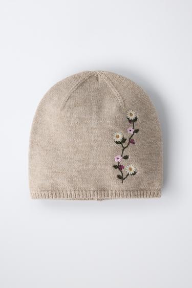 BONNET EN MAILLE À FLEURS BRODÉES - Beige de Zara - Image 3