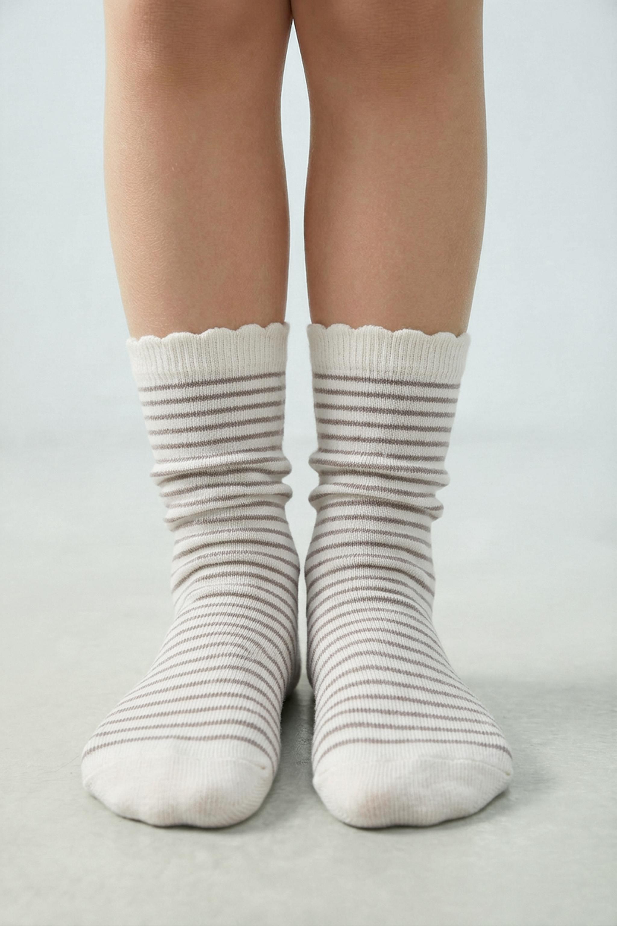 FIVE-PACK OF STRIPED AND POLKA DOT KNEE SOCKS