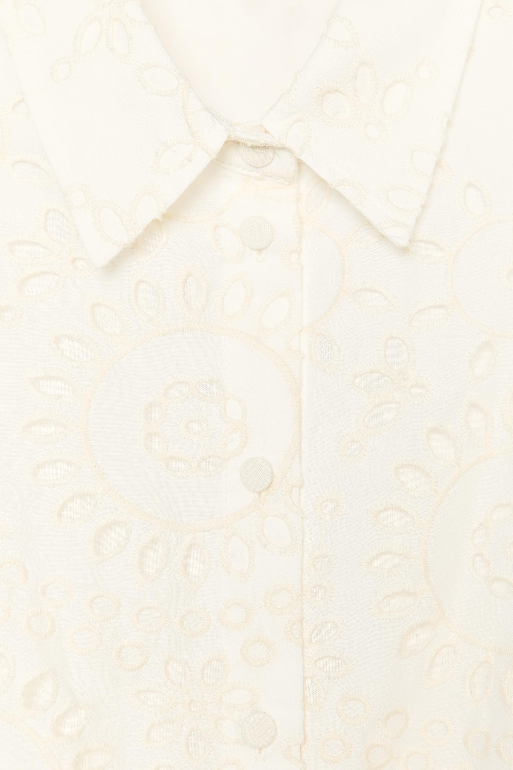 ZW COLLECTION 刺繍入りシャツワンピース - エクリュ | ZARA