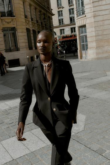 VESTE AJUSTÉE À ÉPAULETTES - Noir de Zara - Image 3