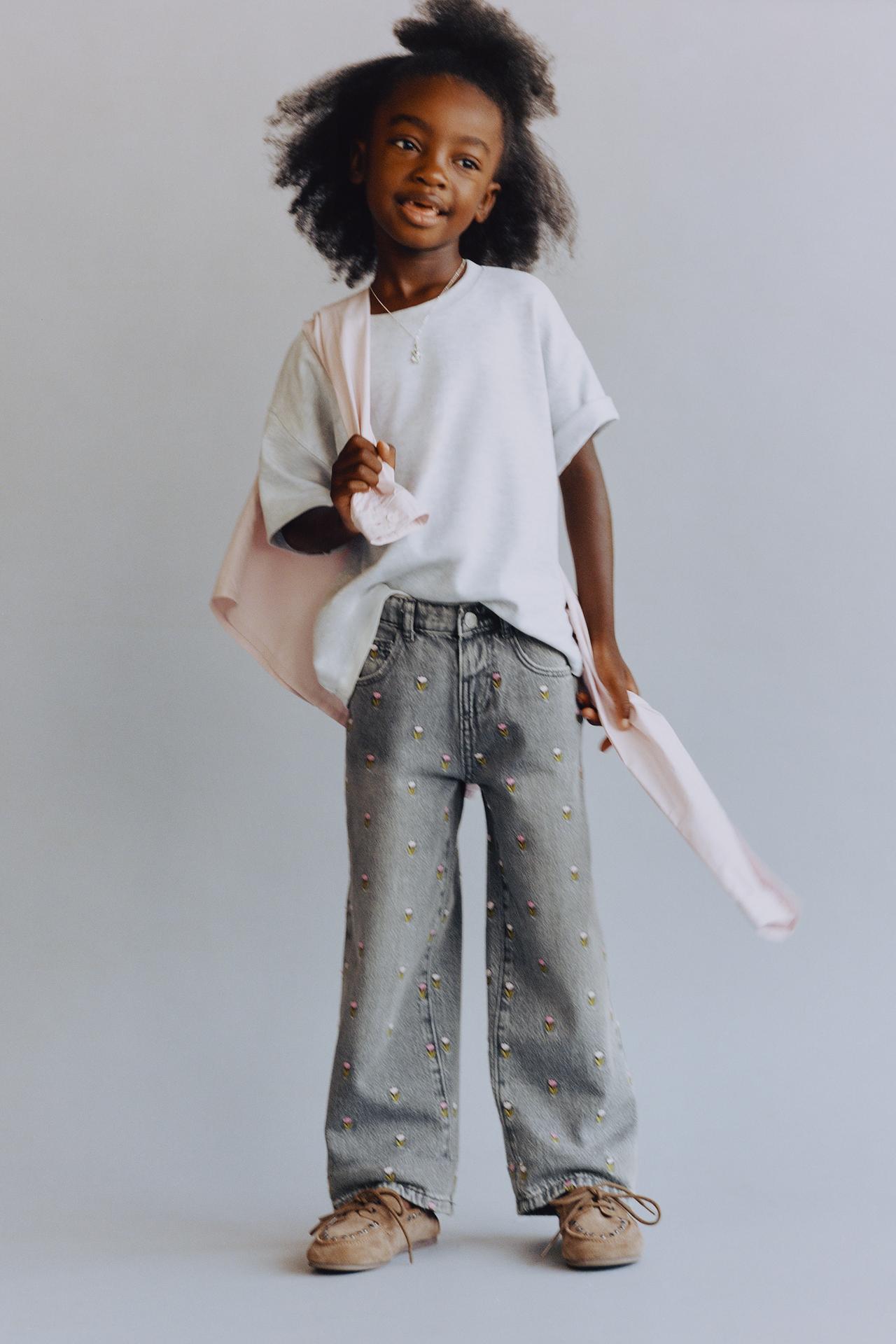 TULIP EMBROIDERED CULOTTE JEANS — Gray