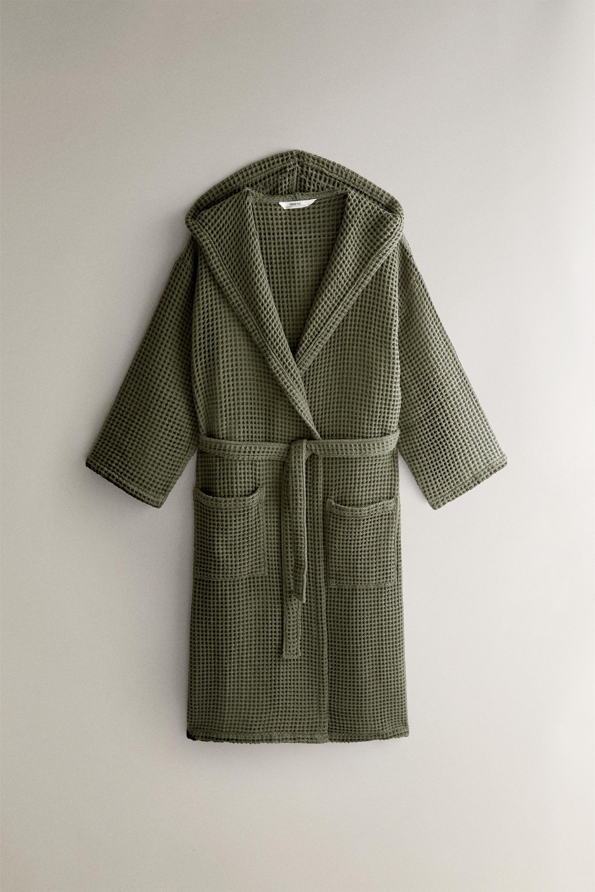 WAFFLE-KNIT COTTON BATHROBE