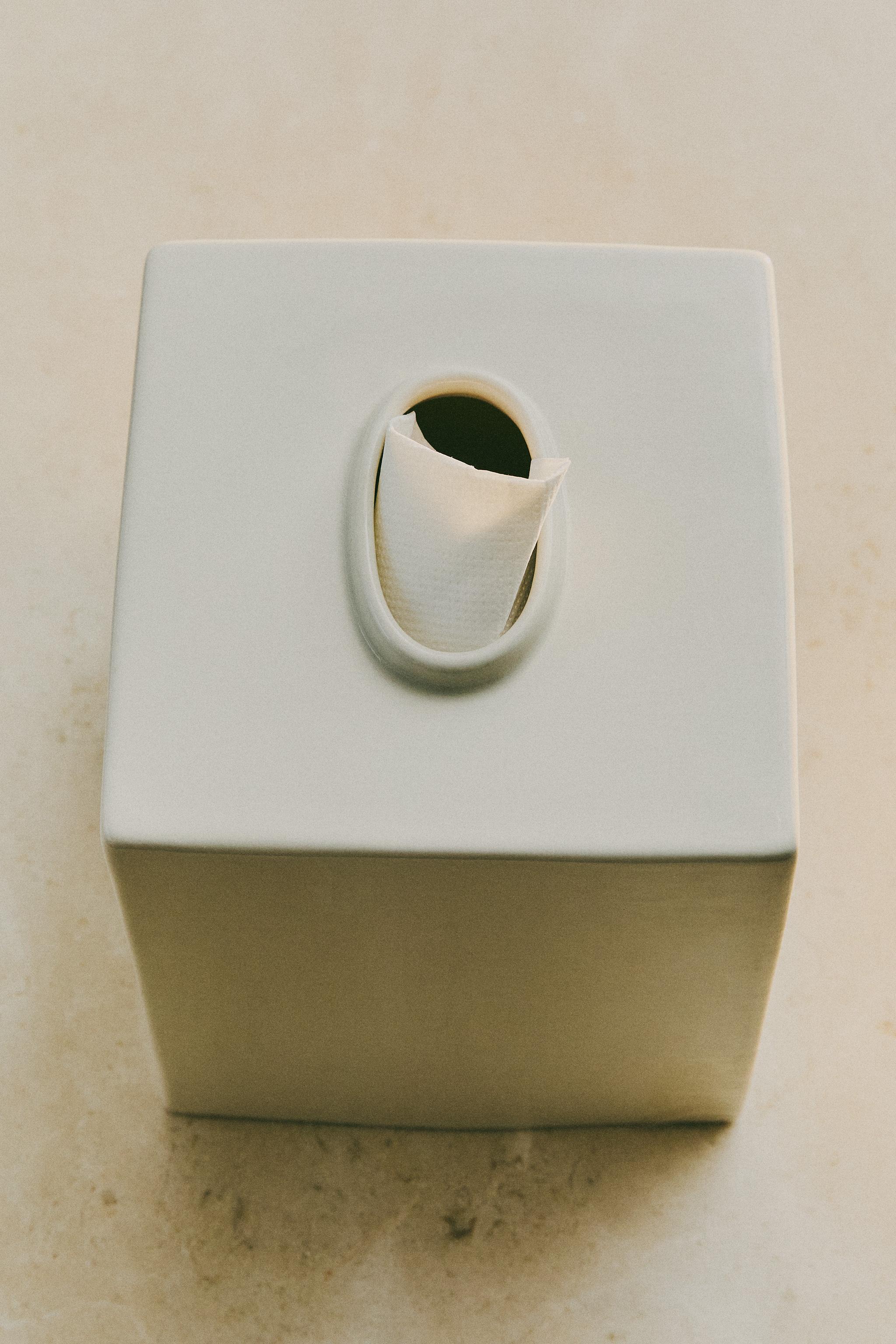 BOÎTE À MOUCHOIRS CÉRAMIQUE CRÈME