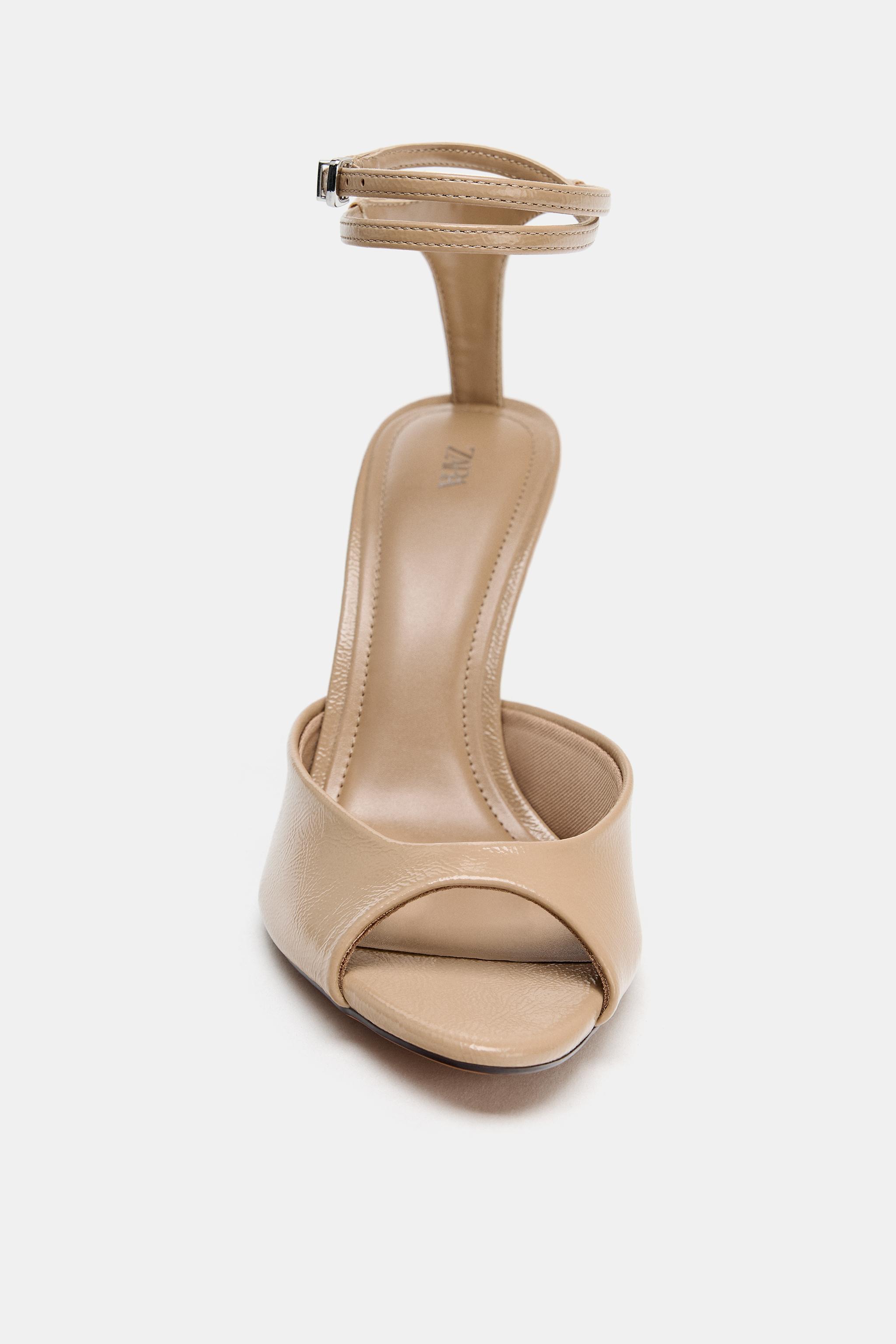 ANKLE STRAP HEELED SANDALS
