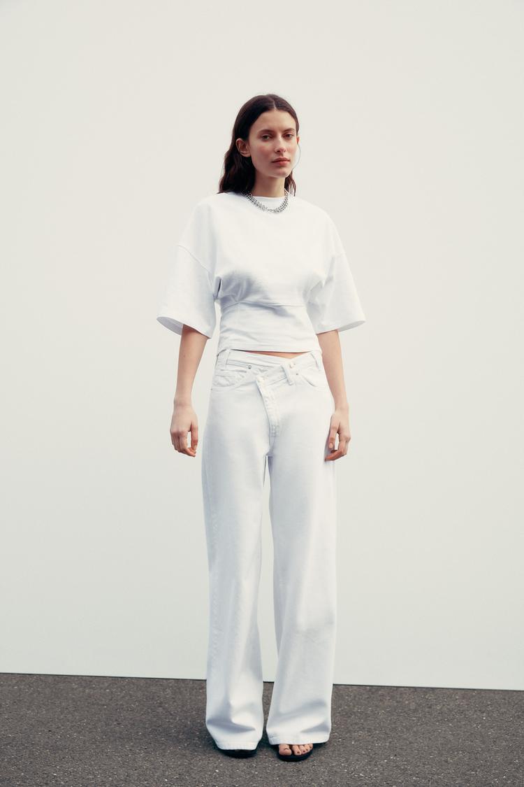 FITTED WAIST T-SHIRT