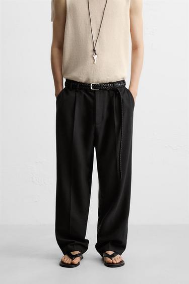 PANTALON COUPE DÉCONTRACTÉE À PLIS - Noir de Zara - Image 1