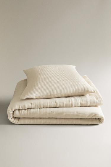 GATHERED COTTON QUILT - Light beige by Zara - Image 0