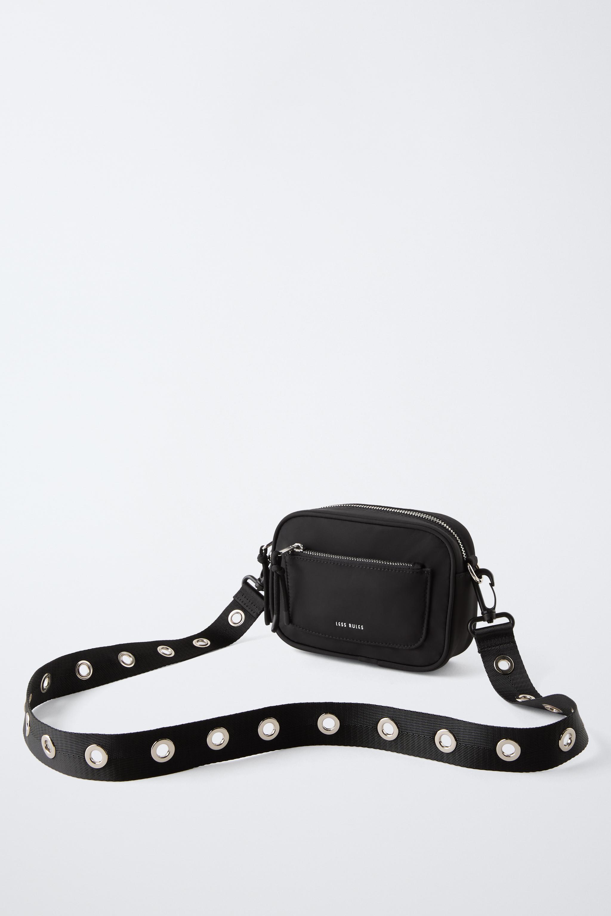 SAC BANDOULIÈRE À CLOUS