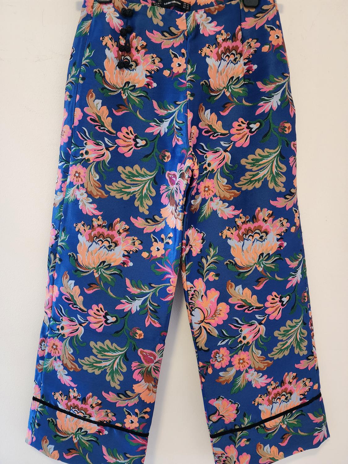 BLUE SATIN EFFECT FLORAL PANTS - Image 2