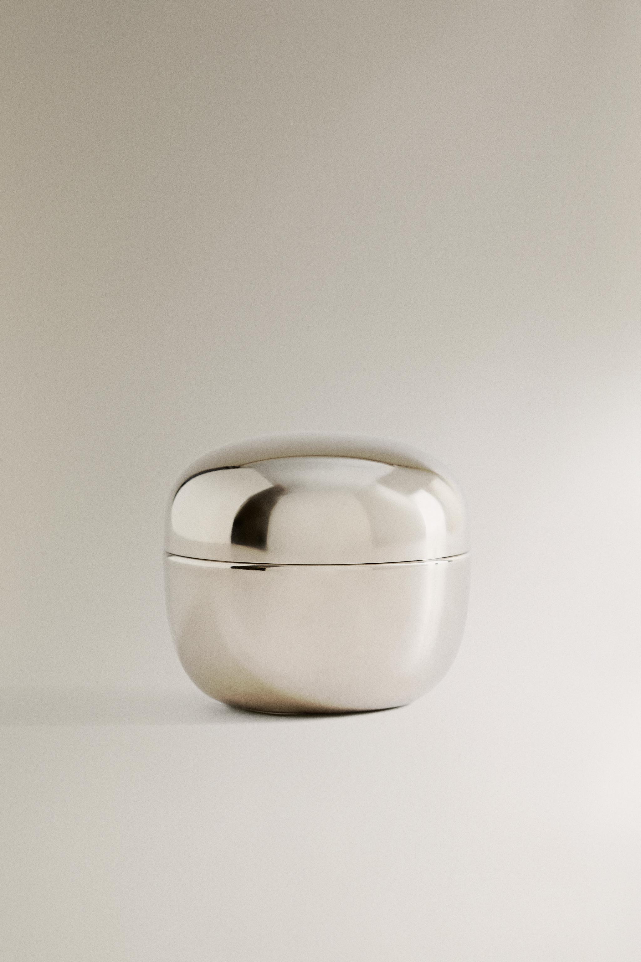 LARGE ROUND METAL BOX
