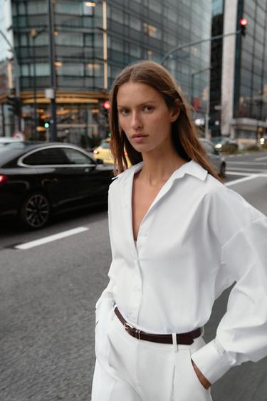 Zara TAGAOSAL SISSEVÕTUVOLTIDEGA POPLIINSÄRK - Valge