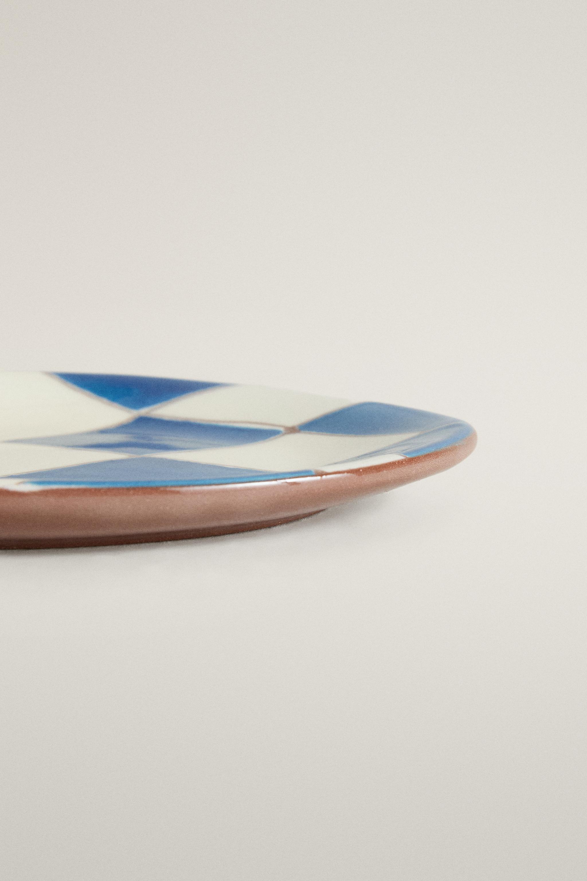 BLUE DIAMOND CERAMIC BATHROOM SOAP DISH