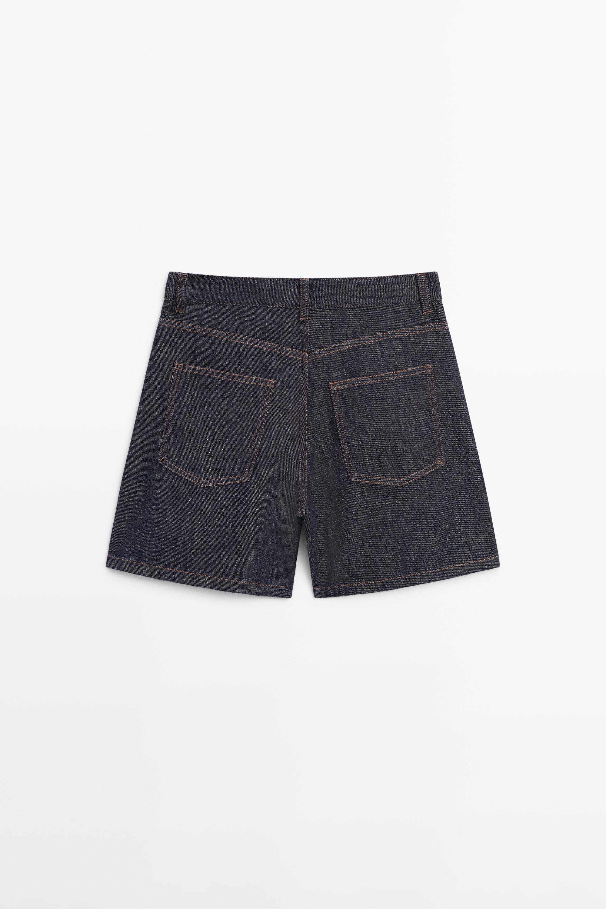 Total look mid-rise denim Bermuda shorts