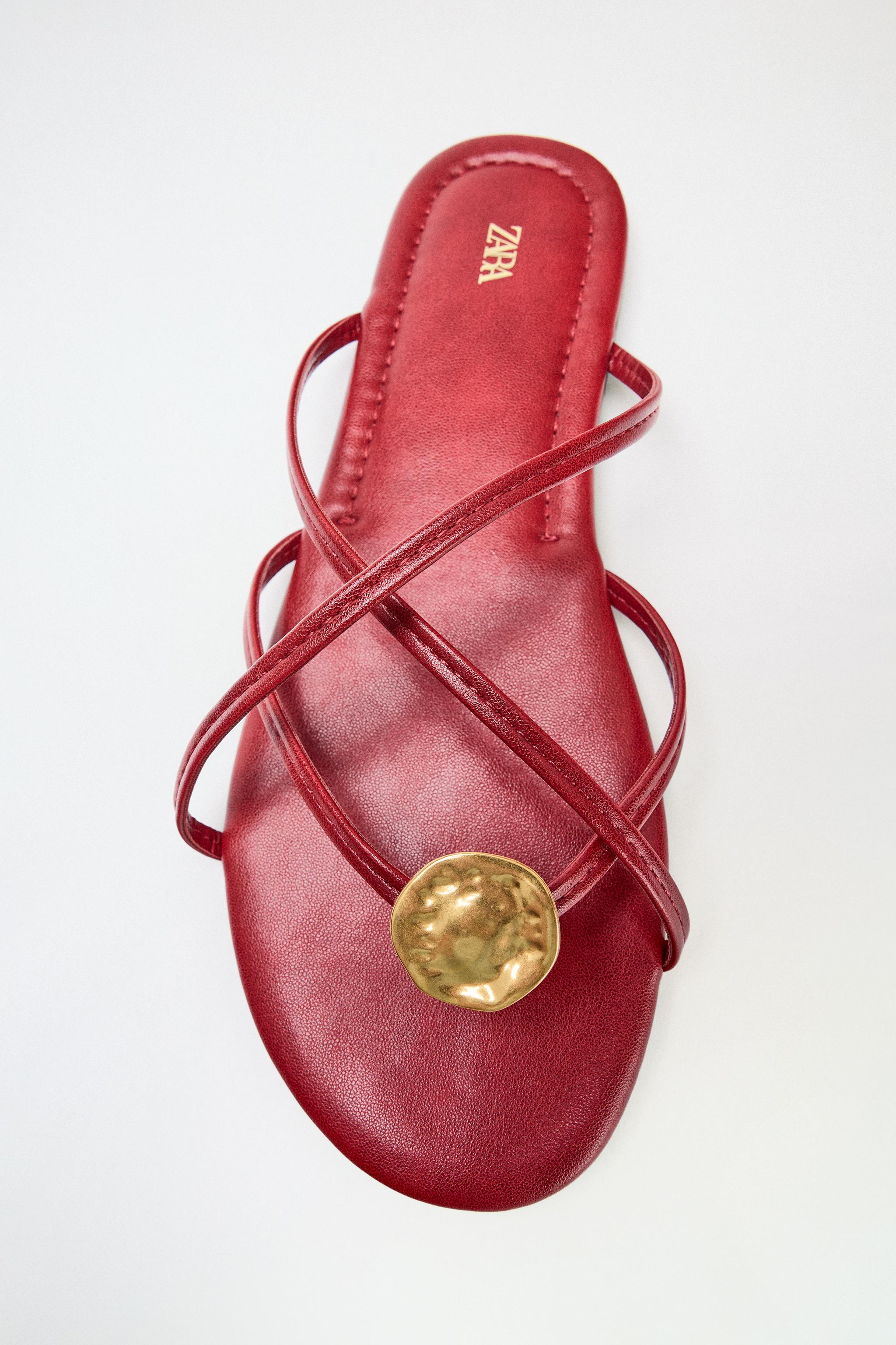 MULTI-STRAP FLAT SANDALS