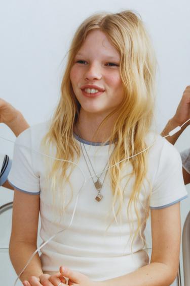 CAMISETA BÁSICA MANGA RANGLÁN - Blanco de Zara - Imagen 0