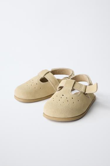 SABOTS BAREFOOT EN CUIR - Marron sable de Zara - Image 4