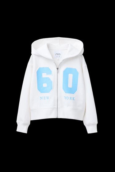 CROPPED-SWEATSHIRT MIT KAPUZE UND VARSITY-REISSVERSCHLUSS - Weiß von Zara