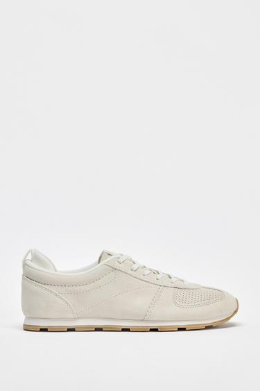 {navn} - {farge} for Zara