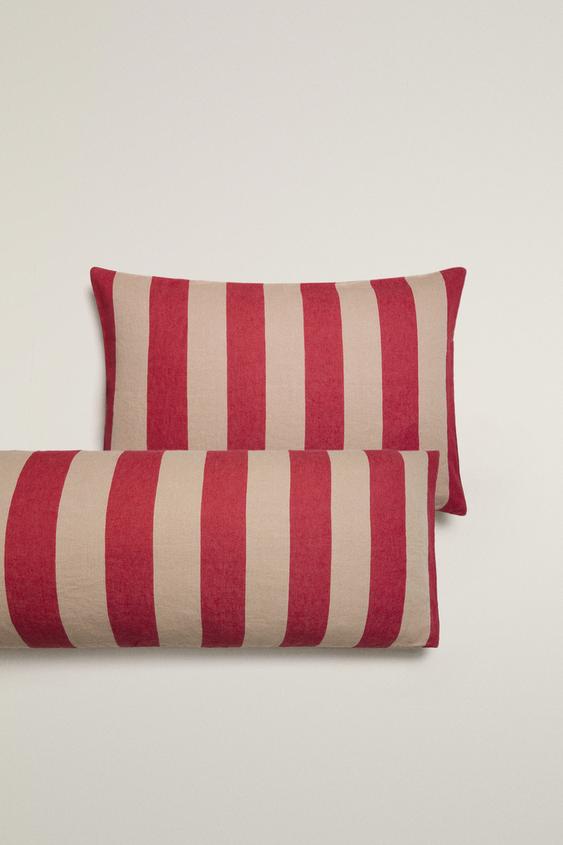 STRIPED LINEN CUSHION COVER | KATHARINE POLE - أحمر الخاص بـ Zara - صورة 0