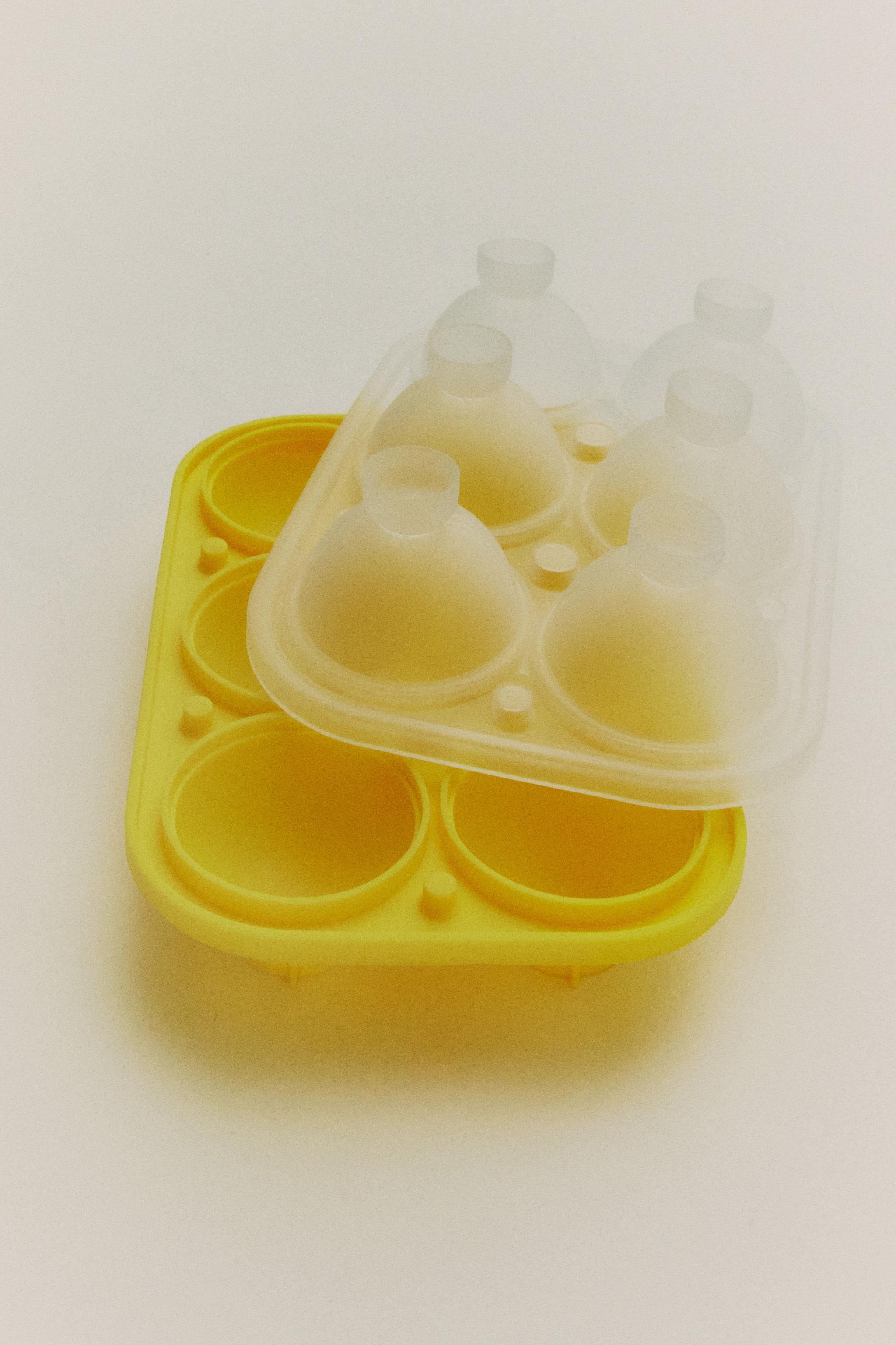 6-ICE SPHERE MOLD — Yellow