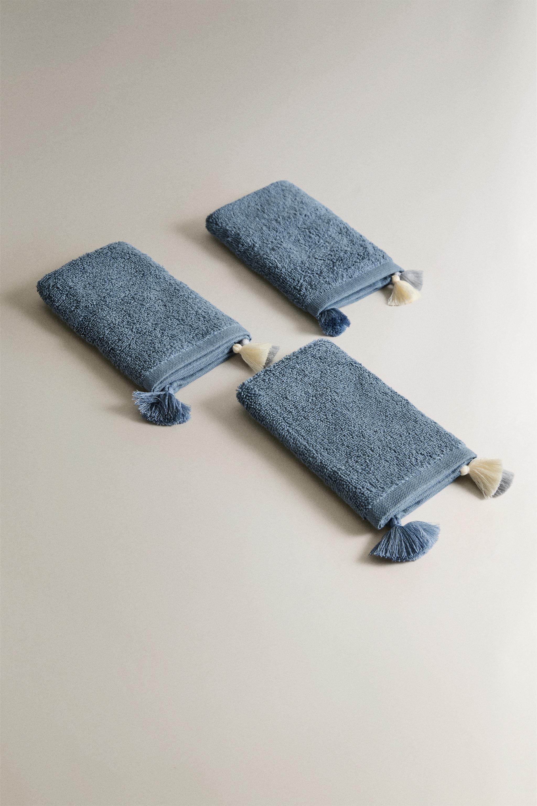 PACK OF HAND TOWELS WITH TASSELS (PACK OF 3) — Mid-blue