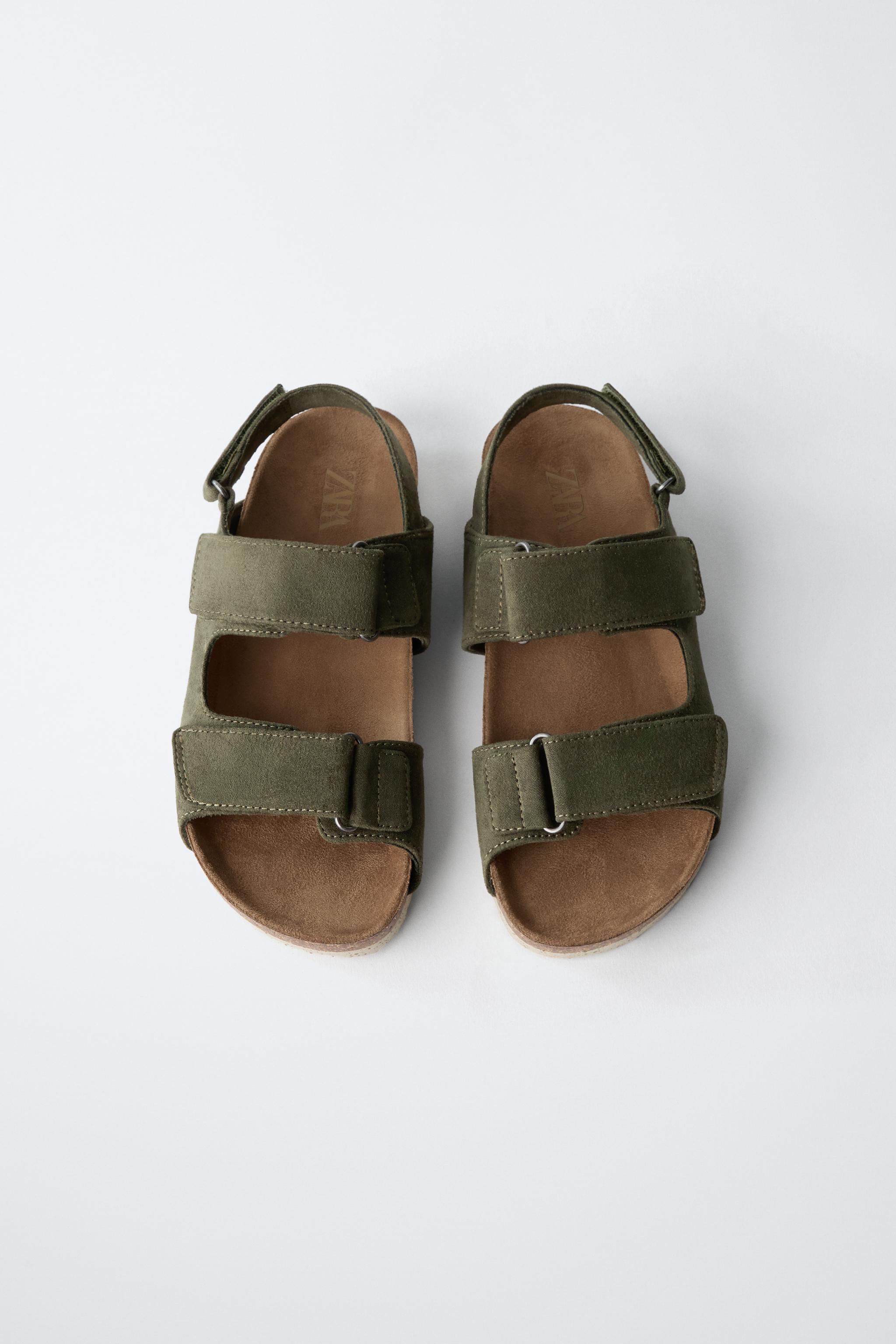 BUCKLED SANDALS