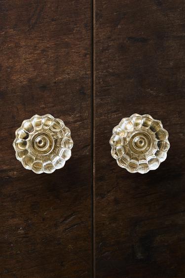 PACK OF ACRYLIC FLOWER DOOR KNOBS (PACK OF 2) - 990 by Zara