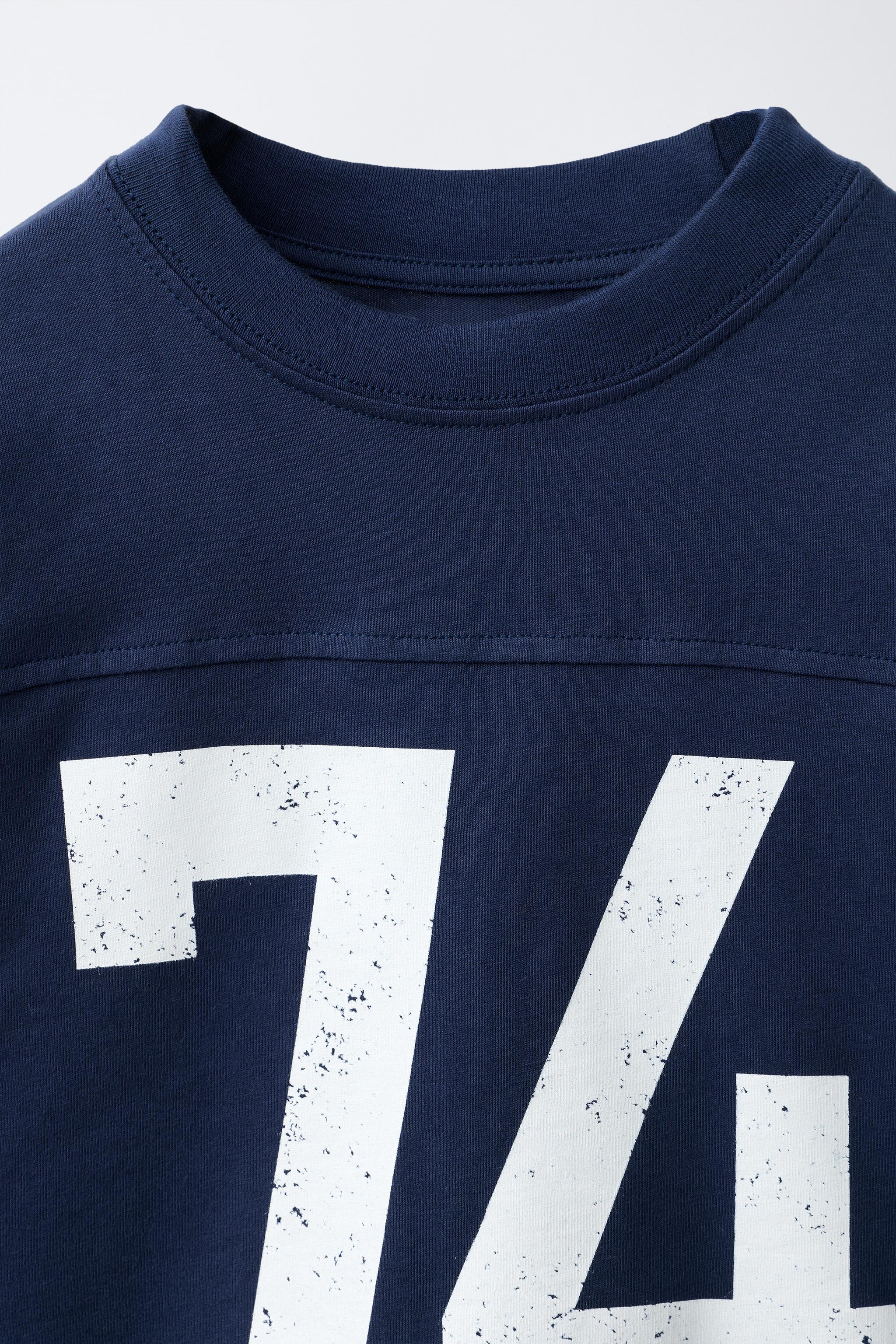 T-SHIRT IMPRIMÉ NUMÉRO ET ÉTOILE