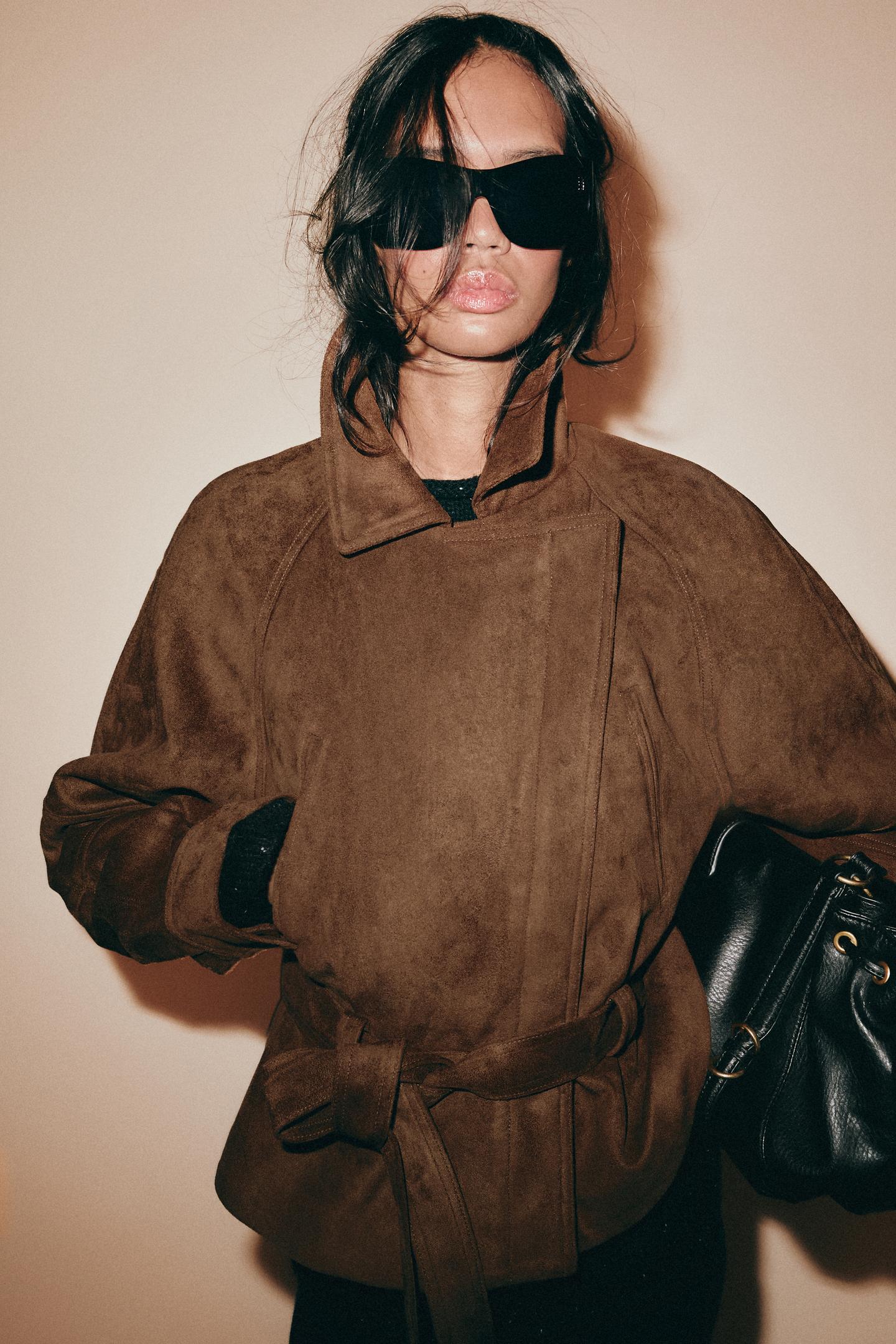 Женская куртка Zara Faux Suede Belted, цвет: Карамельный — фото 2